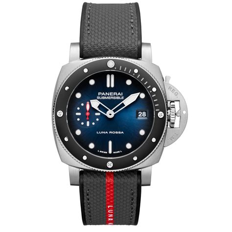 Panerai submersible Luna Rossa pam01565